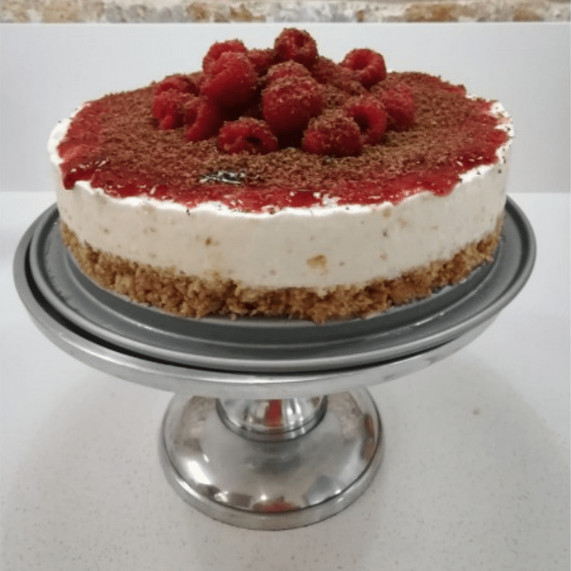 Yogurt Cake with Strawberries Jam